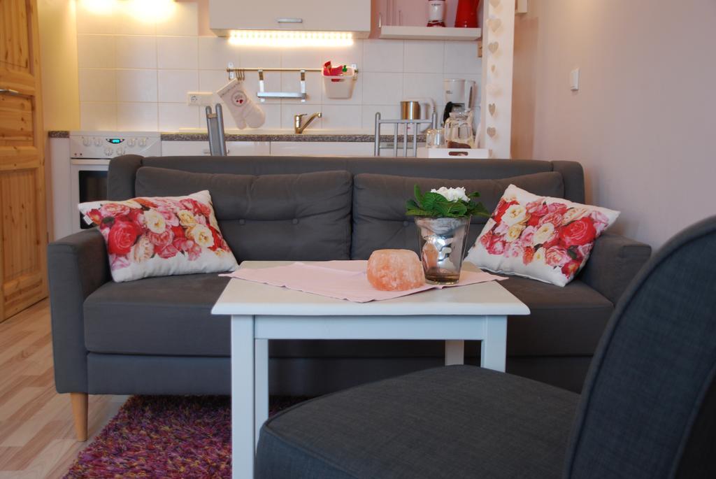 Gesundheitshof Denker Apartment Reußenköge Ruang foto