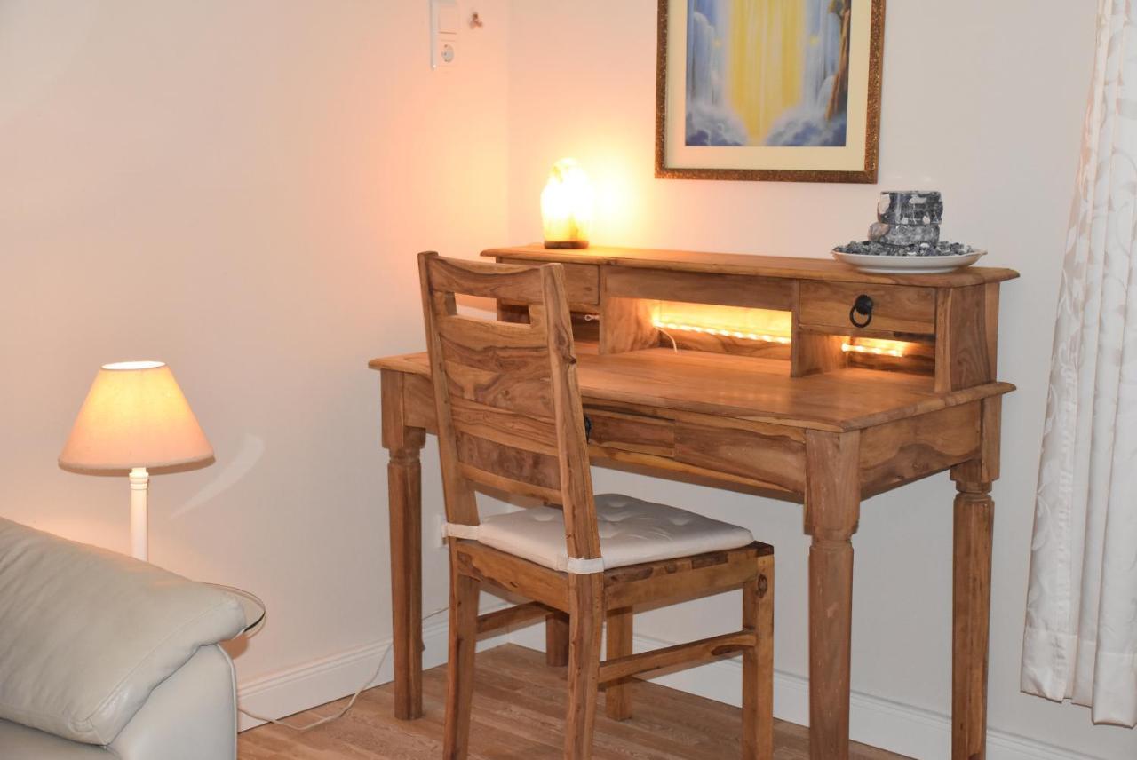 Gesundheitshof Denker Apartment Reußenköge Bagian luar foto